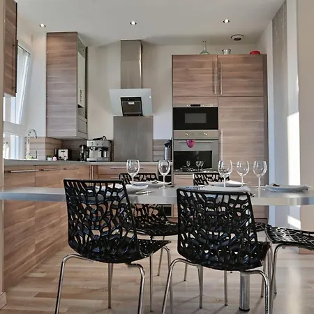 Apartament Rue De La Chapelle,